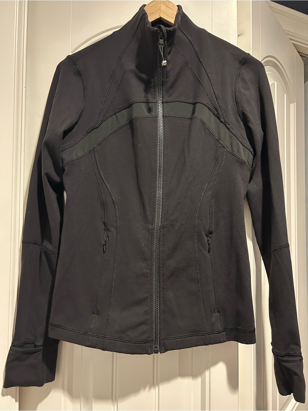 Lululemon Women's Black Zip-Up Jacket